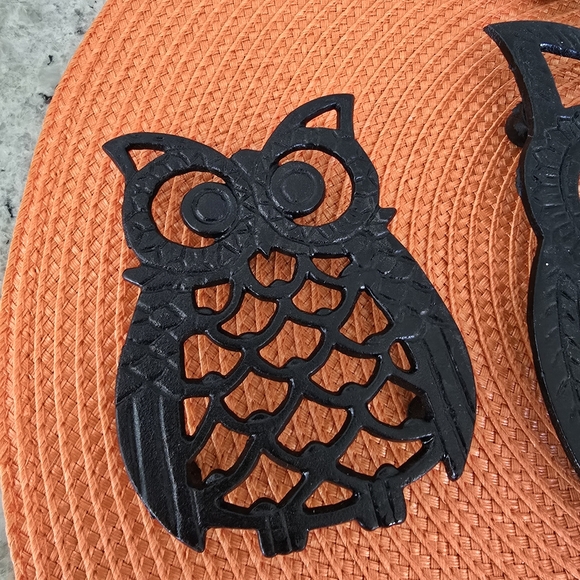 Vintage Owl Design Cast Iron Trivet ~[Set of 5] Trivet & Coasters - Picture 5 of 10